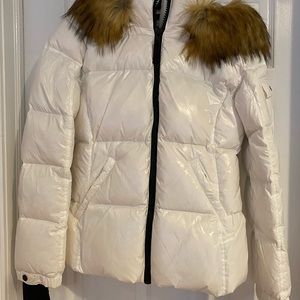 White 3/4 Bomber Jacker with Faux Fur Trim
